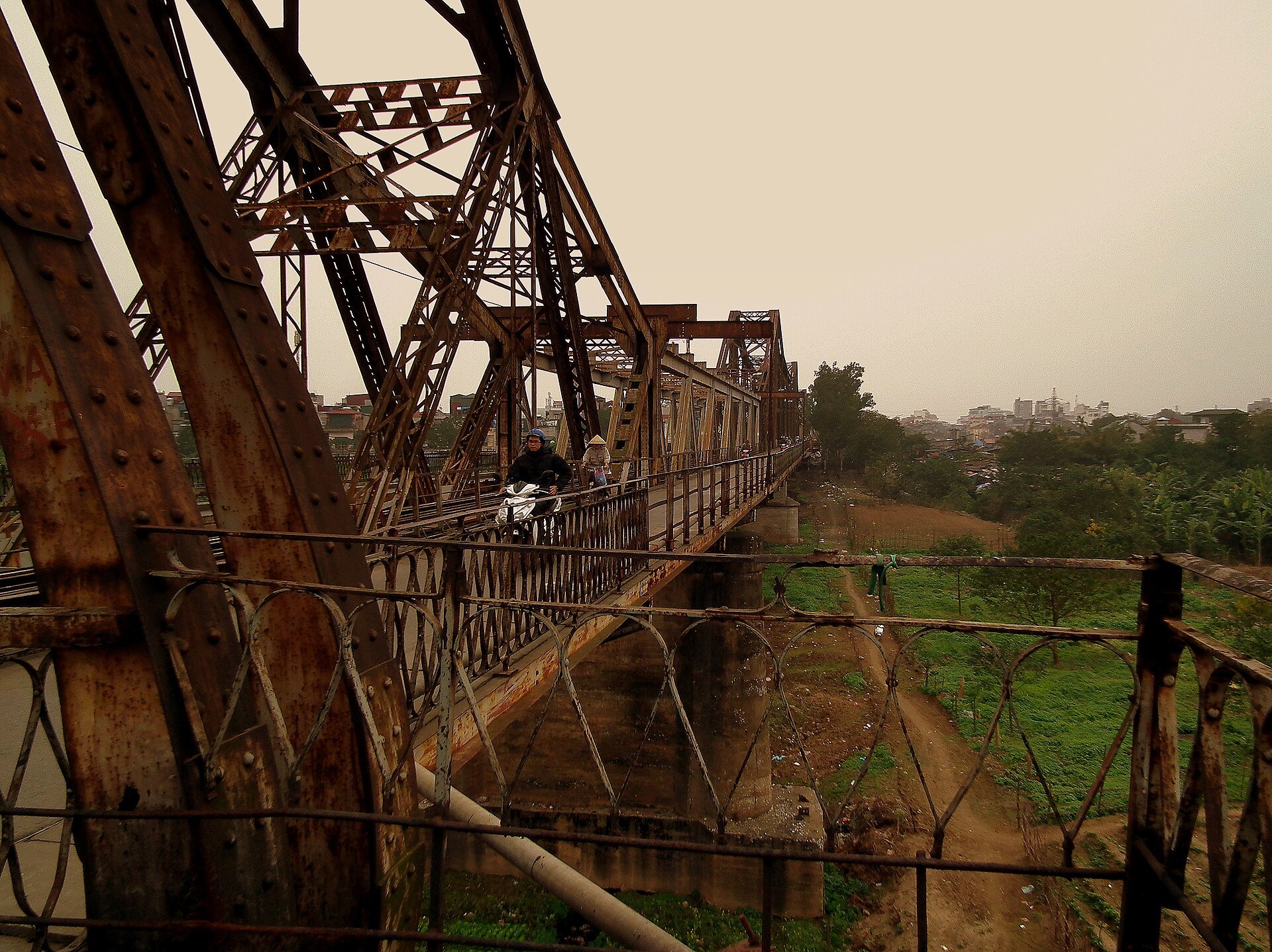 The steel span of the Long Bien Bridge over the Red River